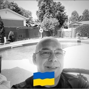 Meet your Posher, Denis